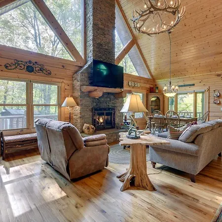 Creekside Maggie Valley Cabin 2 Mi To Skiing!